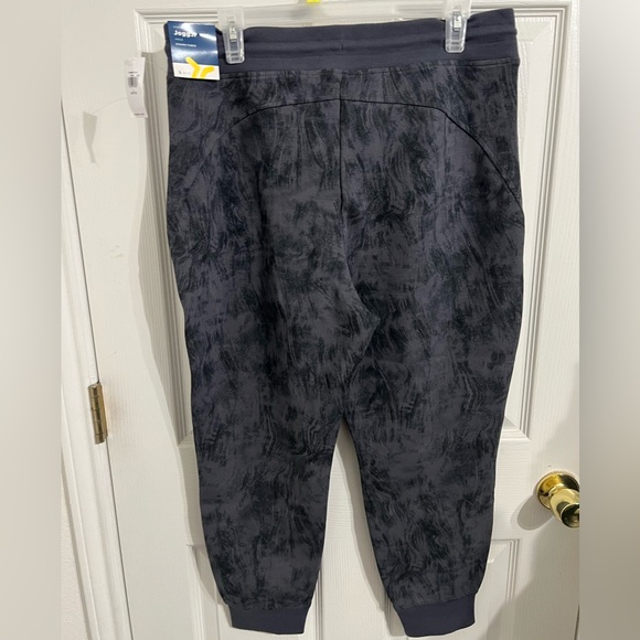 NWT Old Navy High-Rise Jogger Large Petite - Picture 2 of 6